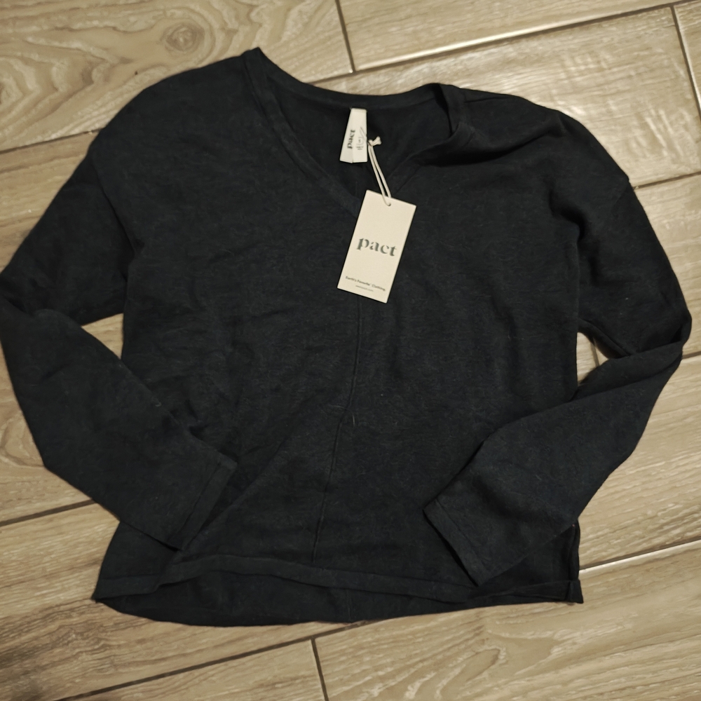 Pact Women's V-Neck Long Sleeve Top in Dark Charcoal